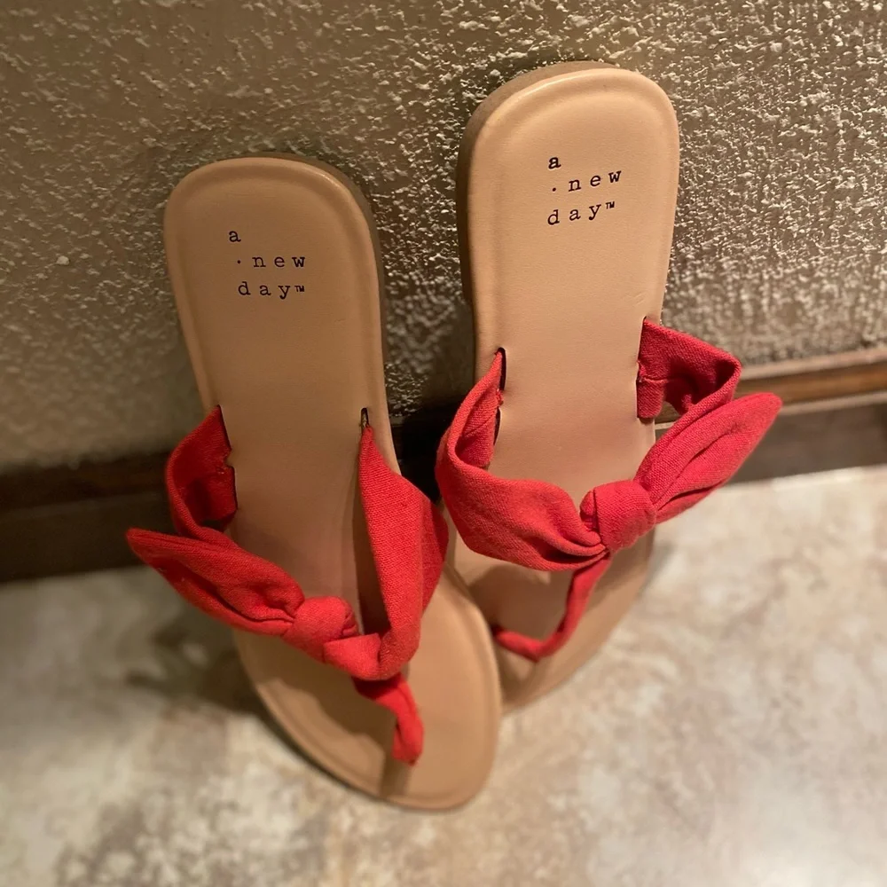 Hannah Knotted Bow Flip Flop Sandals A New Day Size 8 Red Knot Tie - Picture 3 of 7